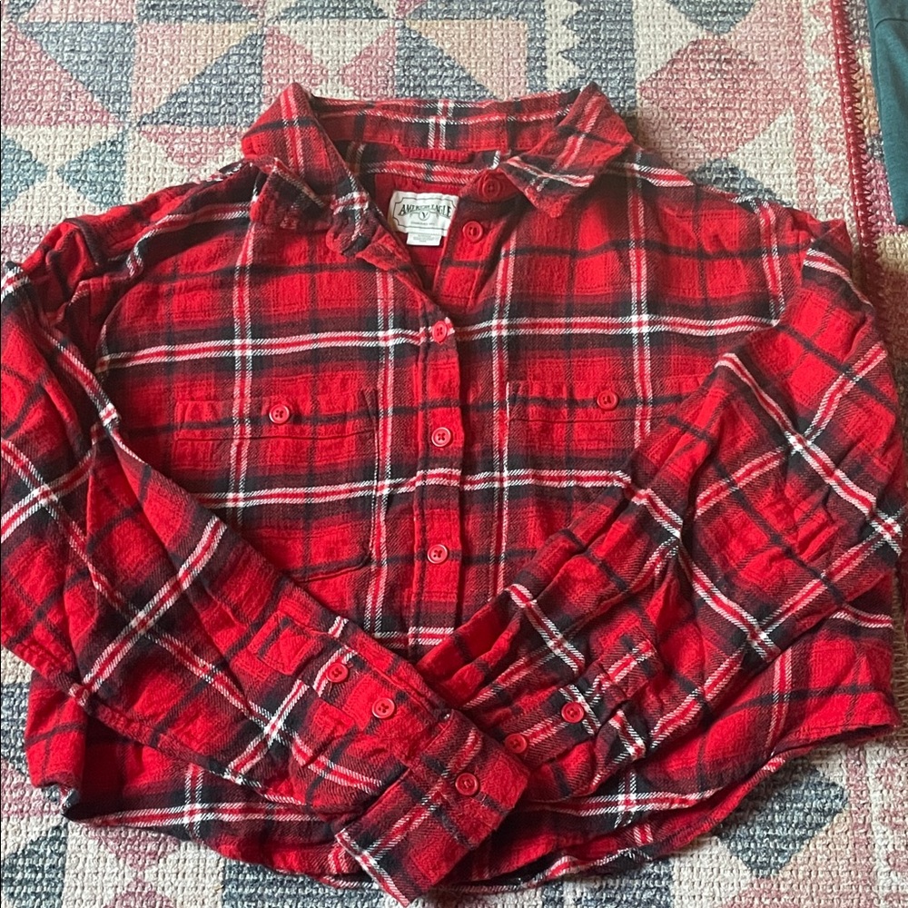 American Eagle cropped Red Plaid Button-Up flannel